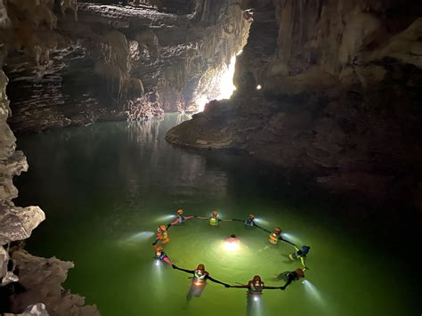 3 Days 2 Nights Conquer Tu Lan Cave System Vietnam News Latest