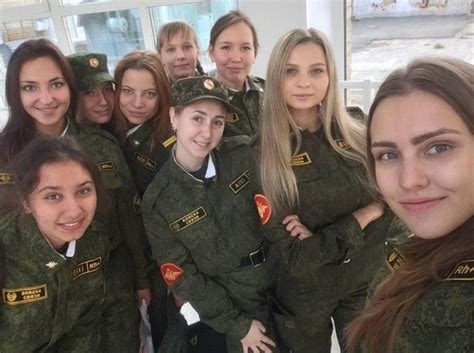 【ロシア特殊部隊の女性兵士の一言】装備は赤ん坊より重いんですよ！ Momcom Media