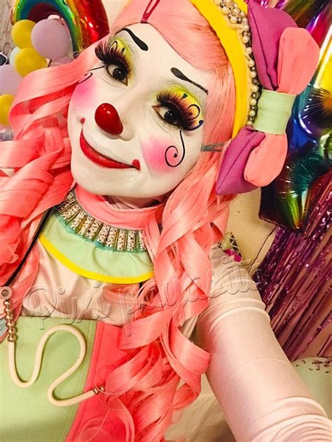 Pin By Guy Incognito On Payasitasclown Girls Female Clown Clown