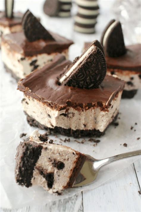 Put half of the cookies in the bottom of a large glass bowl. Easy Oreo Dessert Recipes - The Best Blog Recipes