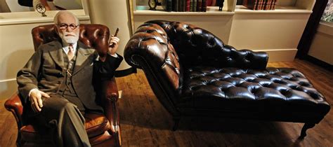 settling down the use of the couch in psychotherapy