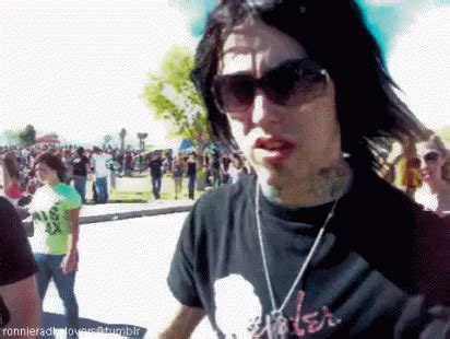 Ronnie Radke Falling In Reverse Gif Ronnie Radke Ronnie Radke