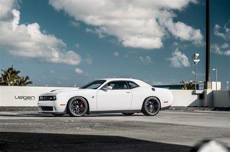 Challenging Muslce White Challenger Srt With Aftermarket Parts — Carid
