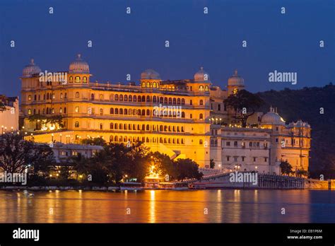 Shiv Niwas Palace Udaipur Hi Res Stock Photography And Images Alamy