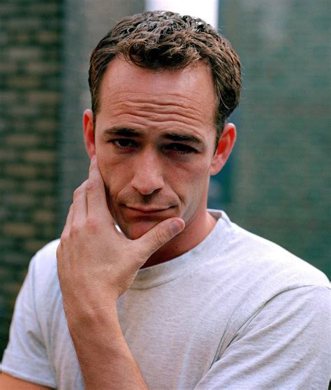 Luke Perry 90210 And Riverdale Star Dead At 52 After Massive