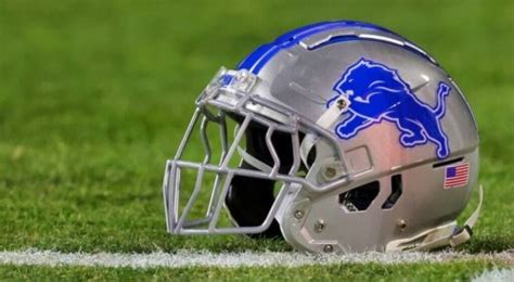 breaking former detroit lions player tragically has died after collapsing at a mental hospital