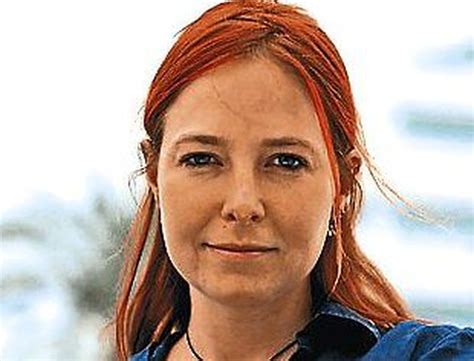 Tvs Alice Roberts To Tell Of Her Wonderland Of Discoveries About The