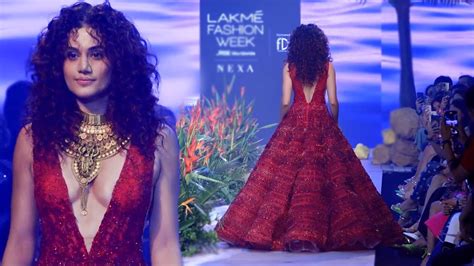 Taapsee Pannu Turns Show Stopper For Monisha Jaising At Lakme Fashion Week 2023 Youtube