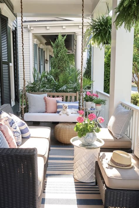 When it comes to front porch posts, customization is key. Small Front Porch Decorating: 6 Unique Ideas for Summer ...