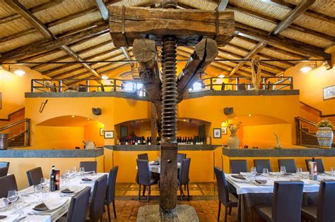 Randazzo fell on 13 august and 78th division was taken into reserve. Agriturismo Etna Quota Mille - Randazzo - Sizilien ...