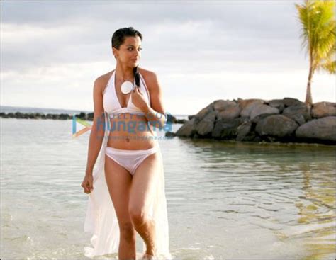 mugdha godse hot bikini wallpapers hot photoshoot bollywood hollywood indian actress hq