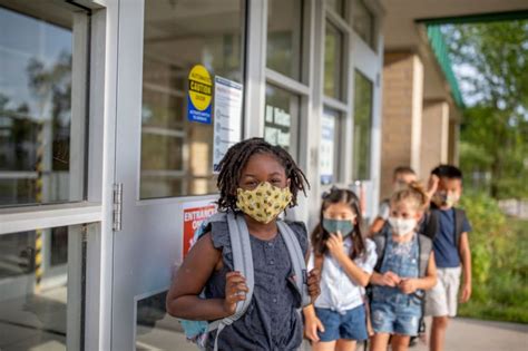 74 Of Parents Say Unvaccinated Kids Should Wear Masks At School As Cdc