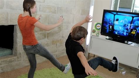 Review Microsoft Kinect And Playstation Move Cbc News