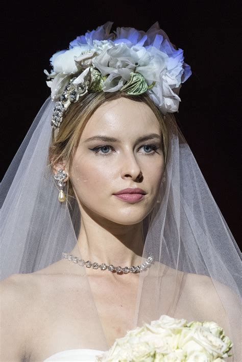 Dolce And Gabbana Bridal 2019 Ready To Wear Collection Milan Fashion Week Cool Chic Style Fashion