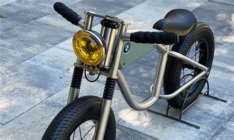 At 8am pst we handpick trendy clothes, toys, room decor & more for kids at a steal! BMW K75 Balance Bike | Cool Material