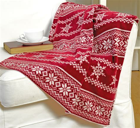 Nordic Christmasxmas Red And White Fleece Throwblanket 4yh Textiles