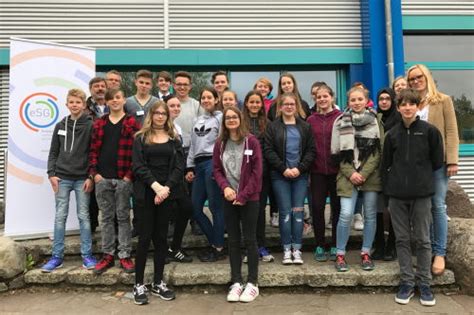 Twittern westerwald bank unterstützt westerwaldbad. Schüler der Realschule plus Salz nehmen an ...