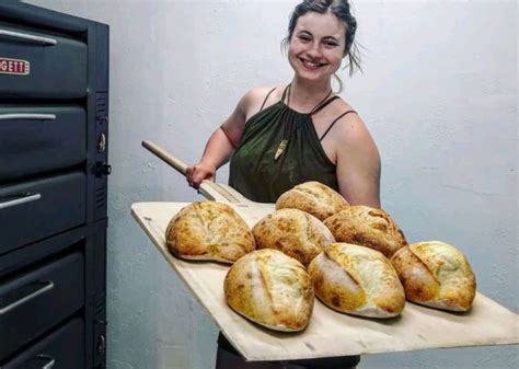 Pie typically doesn't evoke memories of crunchy foods. Oregon bread baker expands into retail | 2019-12-26 | Bake ...