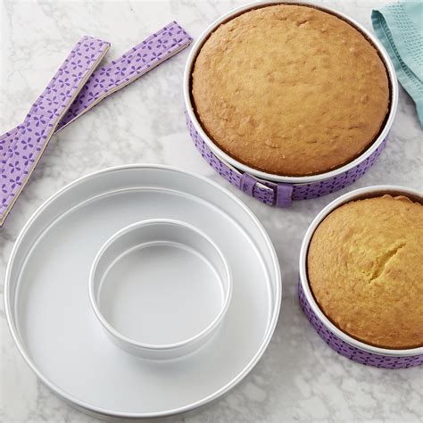 Wilton Bake Even Strips And Round Cake Pan Set 8 Piece 6 8 10 And