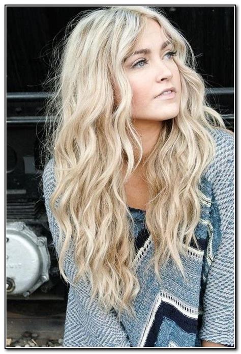 Hair trends come and go, but waves never go out of style. Beach Waves Hair Tumblr | Long hair perm, Hair styles ...