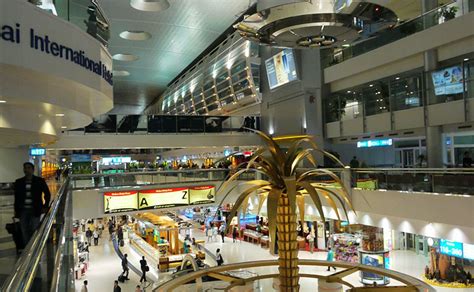 Aéroport De Dubaï 1ère Plateforme Au Monde Infomédiaire