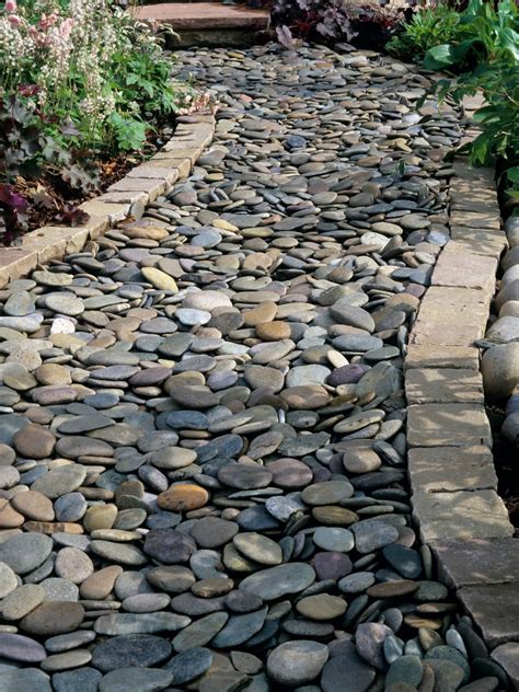 Flower Beds And Cobblestone Pathway Rock Pathway Garden Pathway