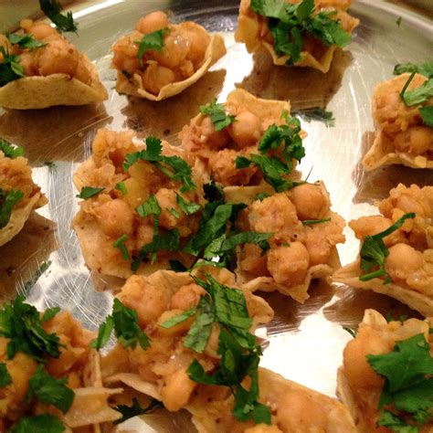 In fact i always say that chole, rajma and dal makhani are. Appetizers: Indian Finger Food Ideas | Vegetarian finger ...