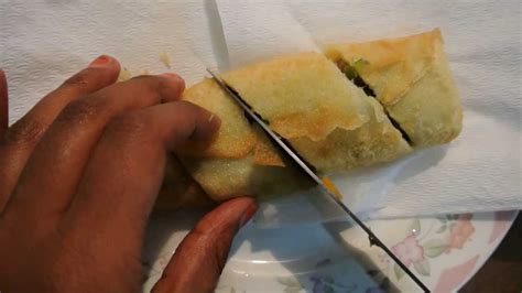 Garlic chicken spring rolls with avocado cilantro dipping sauce. easy chicken spring roll homemade recipe - YouTube