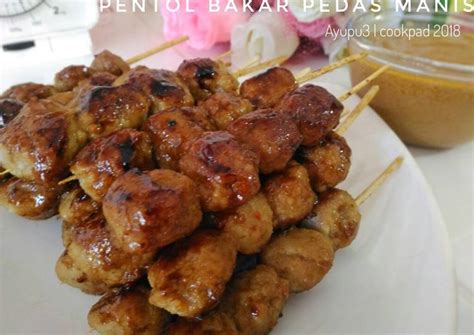 Resep bakso bakar teflon di bawah ini akan membantumu membuatnya jadi lebih simpel. Resep Pentol bakar pedas manis (teflon) oleh 🍒Ayu Putri Irianto🍒 - Cookpad