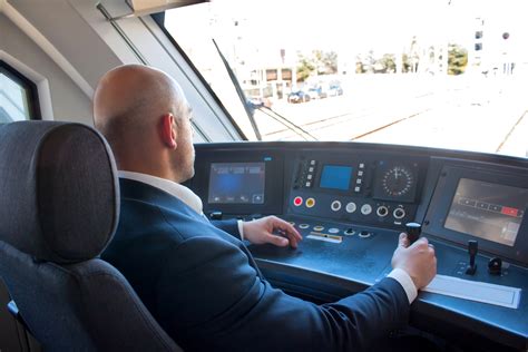 How To Become A Train Driver Hours Roles And Qualifications