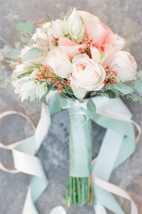 daily wedding flower inspiration modwedding wedding bouquets peach wedding mint wedding colour