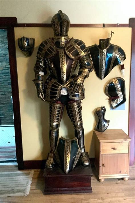 Medieval Best German Armour Of Gold Etched Knight Suit Of Armor Replica
