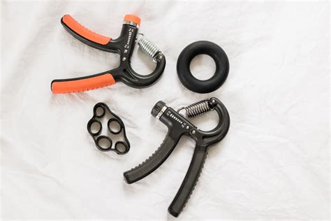 How To Use A Grip Strengthener