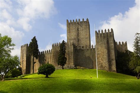Castillo De Guimaraes Portugal 101viajes