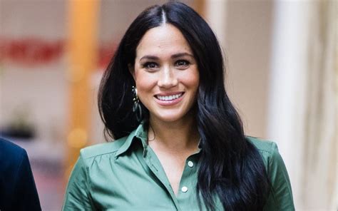 Dan kemudian, dia segera mengubah pemikirannya. Meghan Markle Bakal Tulis Novel Usai Keluar dari Kerajaan ...