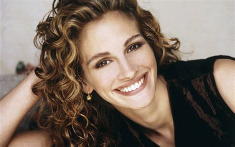 Julia Roberts Named People S World S Most Beautiful Woman For Fifth