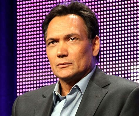Jimmy Smits Biography - Facts, Childhood, Family & Achievements of Actor