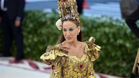 Sarah Jessica Parker Cruelly Mocked For Met Gala Appearance Smooth