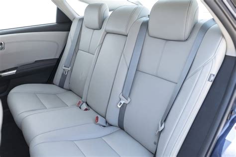 Why Dont All Full Size Sedans Have Fold Down Rear Seats News