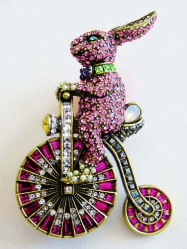 Signed Heidi Daus On The Road Bunny Bicycle Crystal Pin Ret189