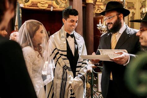 15 Traditions You Can See At Jewish Wedding