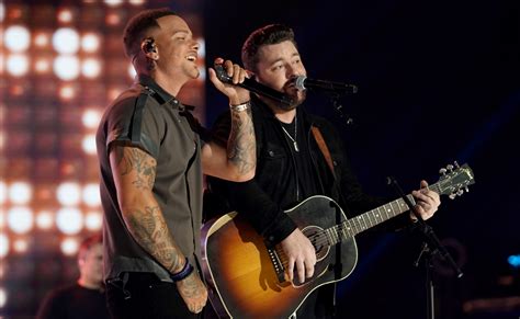 Kane Brown And Chris Young Tribute Famous Friends At Cmt Awards