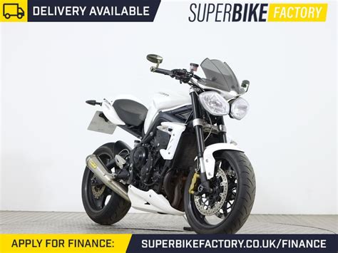 2012 triumph street triple 675 white with 20075 miles used motorbikes dealer macclesfield