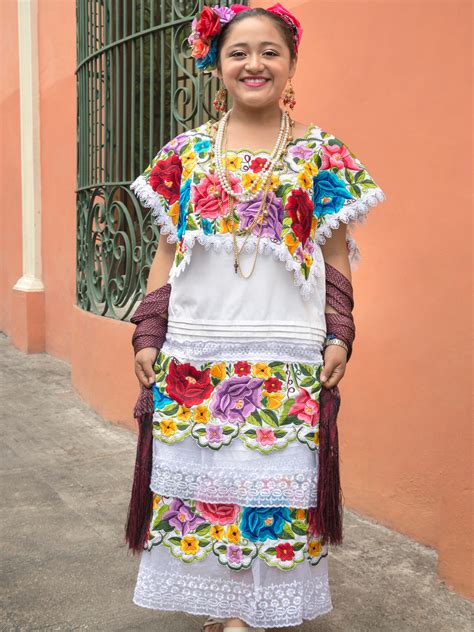 Authentic Beautiful And Traditional Mexican Dresses For