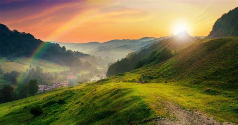 Sun Rays In Nature 4k Ultra Hd Wallpaper Mountain Landscape Sunset