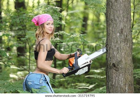 Do We Still Have Any Chainsaw Women On Here