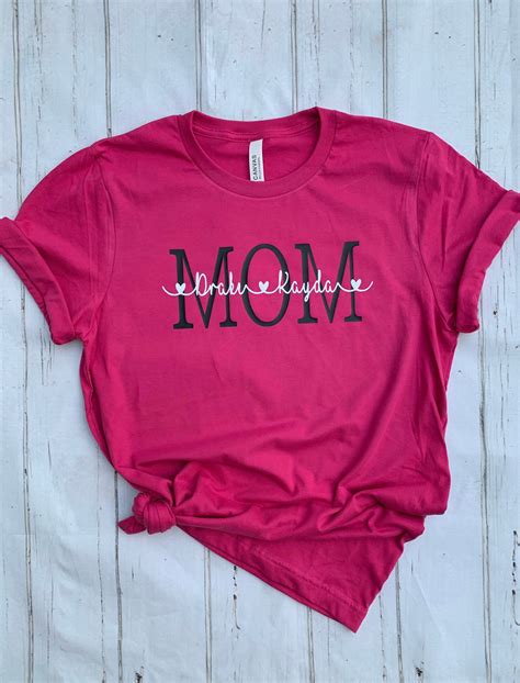Mom Shirt Custom Mom Shirt With Kids Names Etsy Custom Shirts Mom