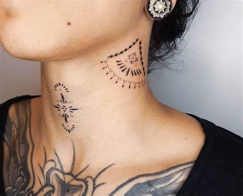 15 Tatuajes Para El Cuello Que Te Harán Olvidar Los Collares Moda Y Estilo