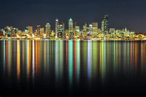 Seattle Skyline At Night Photograph By Hai Huu Thanh Nguyen