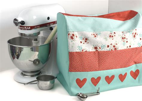 We show you how to sew a cover for your kitchenaid stand mixer! Free Sewing Pattern for a Reversible Stand Mixer Cover
